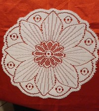 Ovales Deckchen Beige