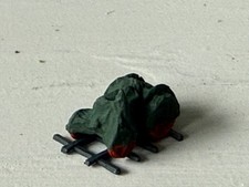 Traktor unter einer Folie
