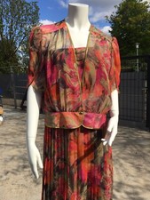 Kostüm Damen Anzug Delmod Gr 44  Dreiteilig Chiffon Plisse Rock, Top  , Bluse