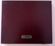 Göde Kassette  "Das Geld Europas" für Münzen / Medaillen 12 Fächer ca. 53x53 mm