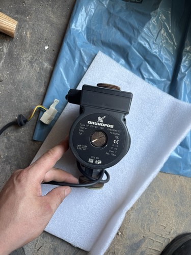 Grundfos ups 40 - grundfos,
