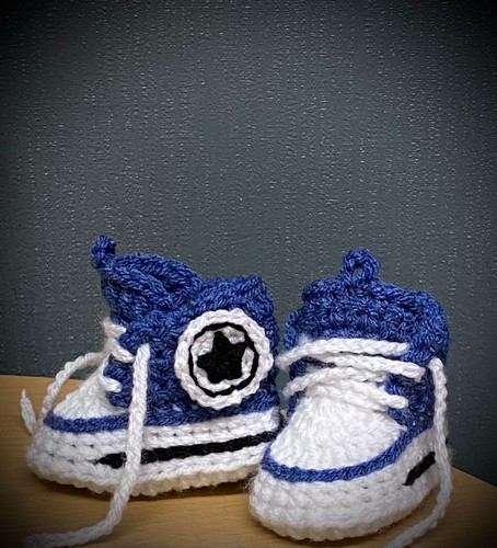 Gehäkelte neugeborene baby - gehäkelte,