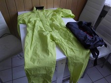 REGENOVERRALL GRÖSSE 146 WENIG GEBRAUCHT MIT TASCHE