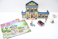Lego Friends 41005 Heartlake Schule  mit Anleitung, eine Figur ist anders