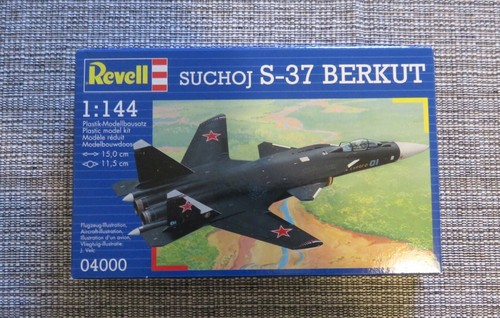 Revell 144 37 - 1/144, berkut