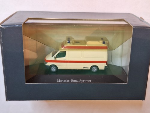 Herpa feuerwehr rtw lt2 - feuerwehr,