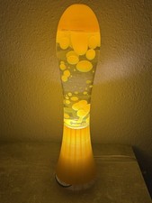 Mathmos Fluidium Lava-Lampe in Gelb - Design von Ross Lovegrove