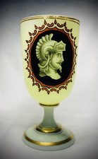 Antiker Milchglas/ Opalglas