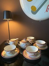 Zauberhaftes Tee Service