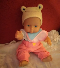 LIssi Dolls im Nacken gestempelt und Rücken.Vollvinyl/Bade und Spielpuppe