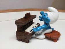 Schleich Schlumpf am Klavier