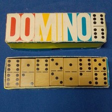 28 Domino Steine