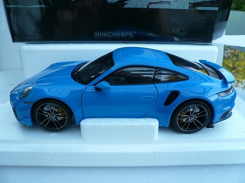 Porsche 911 turbo s - 911, (992)