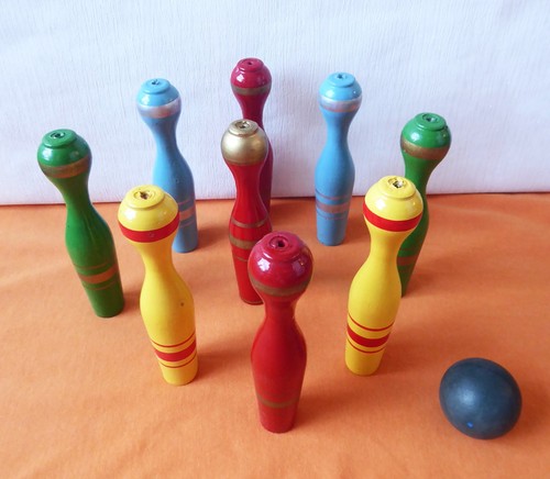 Tischkegelspiel aus holz mit - holz,
