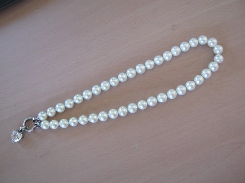 Halskette mit perlen und - halskette,