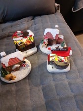 4 Deko Weihnachtshäuschen++ 2 beleuchtet !!!