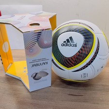 Adidas Jabulani WM 2010 FIFA Fußball Größe 5 Offizieller Spielball Box E41991
