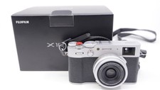 Fujifilm X100V silber - nur 7.700 Auslösungen - 26,1 MP Kompaktkamera - Händler