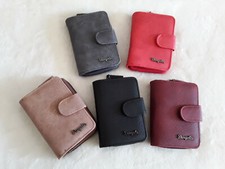 Damen - Börse Geldbörse Portemonnaie aus Kunststoff  + unifarben +G+