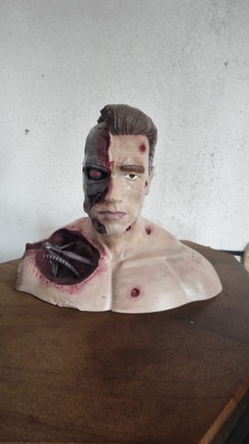 Terminator 800 battle - t-800,