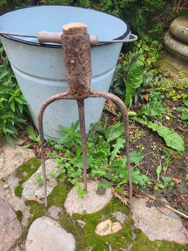 Alte heugabel mistgabel - ,