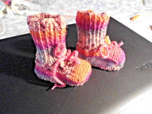 Babyschuhe handarbeit bunt - babyschuhe,