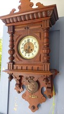Antike Wanduhr -Gründenzeit