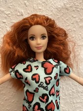 Barbie Puppe Mit Herz Kleid