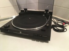 Dual DT 210 USB Plattenspieler mit Riemenantrieb - Schwarz