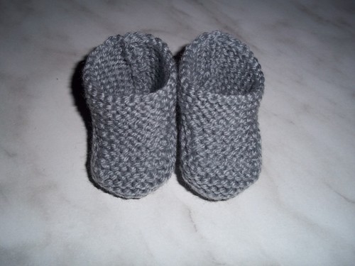Handgestrickte puppenschuhe - handgestrickte,