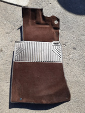 Fahrer Teppich vorne links Velours brasil braun Mercedes-Benz W124 W 124