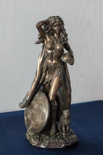 Freya 27cm statue - freya,