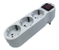 Dreifachstecker mit Schalter