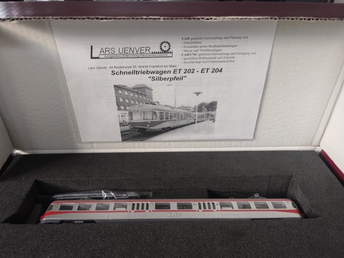 Lars uenver schnelltriebwagen - lars,