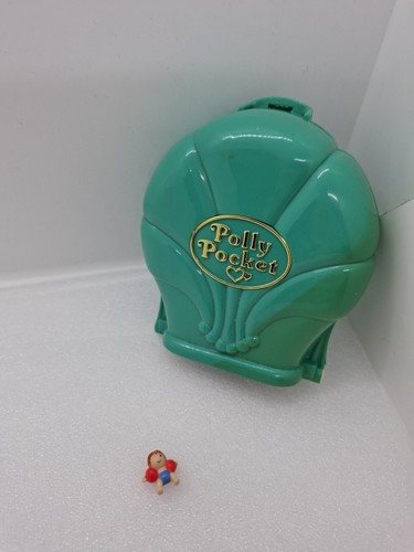 Polly pocket splash slide - polly,