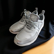 NIKE AIR MAX THEA METALLIC
