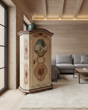 schmal klein beige Flurschrank Schrank Bauernschrank Landhaus Landhausschrank