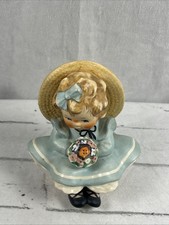 Rare vintage goebel - rare, sitting