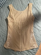 Korsett, Taillenformer, Shapewear oder Mieder