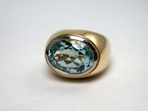 Schwerer designer ring mit - schwerer, designer-ring