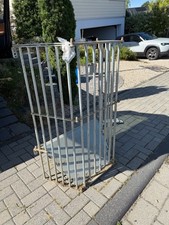 Kerbl Box-Wandraufe SlowFeed Plus für Pferde (Deckel fehlt),  ca 6 Monate alt 