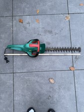 Bosch Elektro-Heckenschere AHS EASI-CUT 550W 480mm - 50cm Schnittlänge