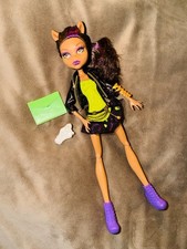 Monster High Doll Clawdeen Wolf Freaky Field Trip / Scaremester Puppe