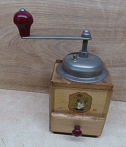 10492 alte kaffeemühle - alte,