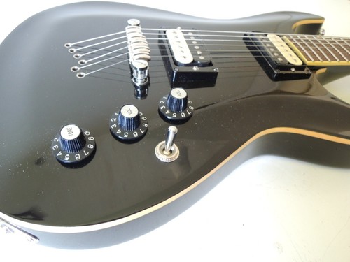 Ibanez sz520 black - black,