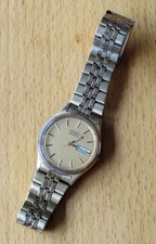 Goldfarbene Seiko Quartz Uhr