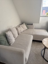 Beiger L-Sofa, 3 Jahre alt
