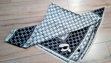 Karl Lagerfeld großes