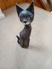 Süße Schwarze Holzkatze