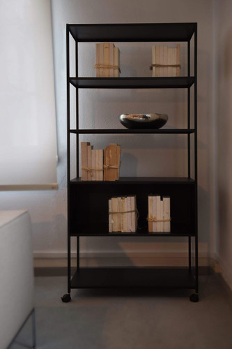 Exklusives metallregal auf - exklusives,